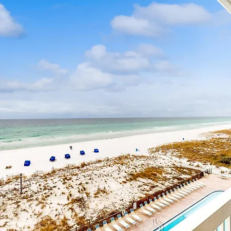 Pelican Beach Resort